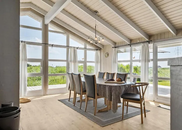 Vakantiehuis Stunning In With Sauna Ringkøbing